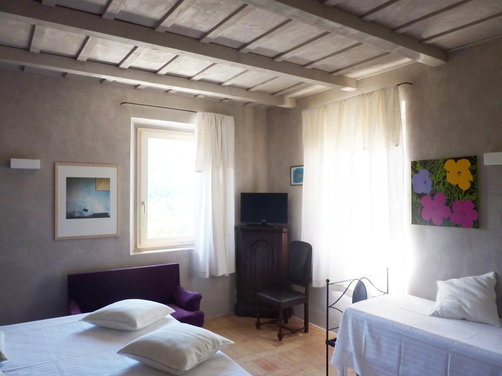 Pensjonat Tuttaterra Serra San Quirico Pokój zdjęcie